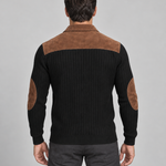 Vue de dos d’un pull homme noir côtelé, avec empiècement brun aux épaules et coudières brunes.