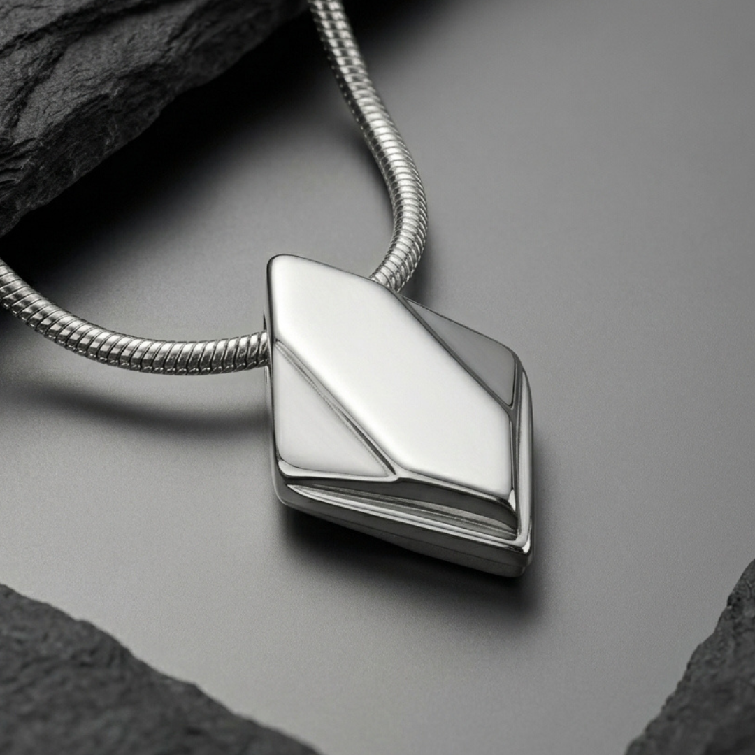 Collier Hephaestus À Pendentif Gemme Doré