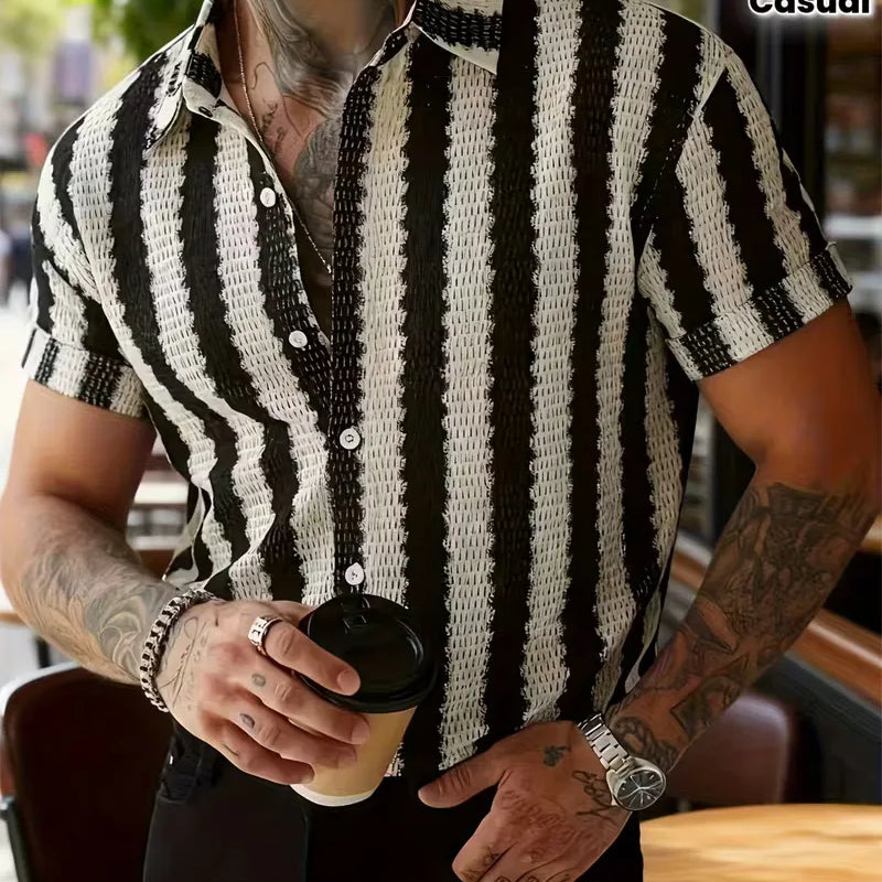 Chemise Rayée Noire Et Blanche À Manches Courtes Pour Hommes